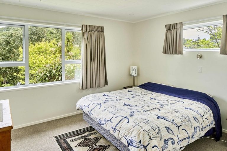 Photo of property in 5 Ayton Drive, Whitby, Porirua, 5024