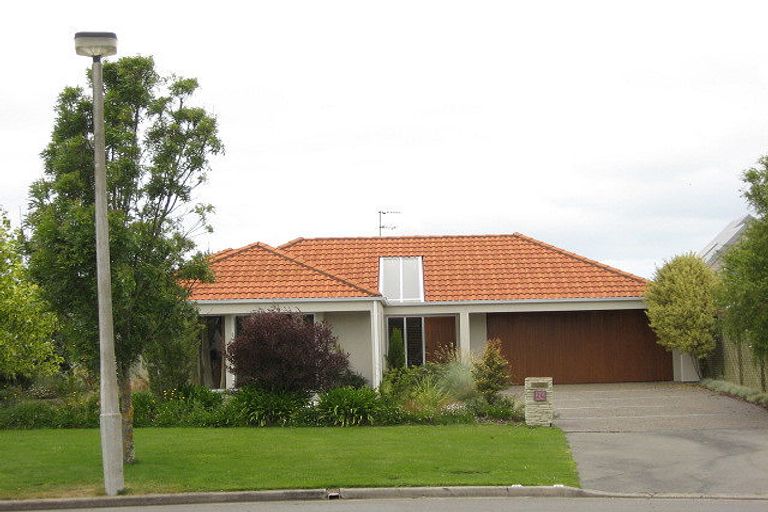 Photo of property in 24 Millcroft Place, Parklands, Christchurch, 8083