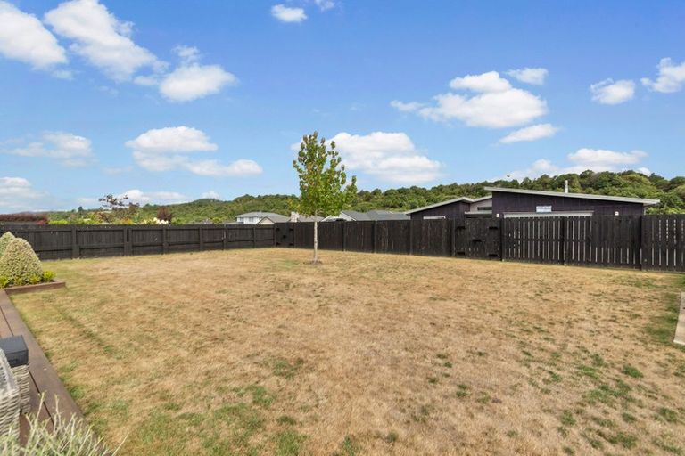 Photo of property in 58 Montgomery Crescent, Kinloch, Taupo, 3377