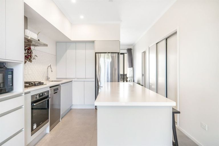 Photo of property in 145 Glenvar Ridge Road, Long Bay, Auckland, 0630