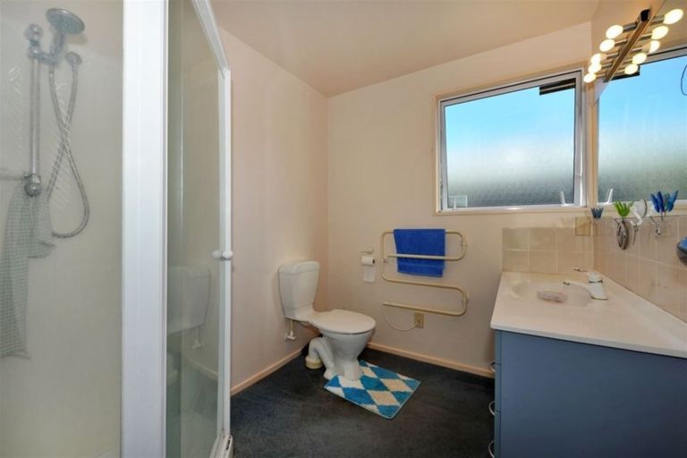 Photo of property in 42 Country Palms Drive, Halswell, Christchurch, 8025