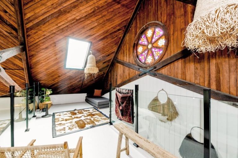 Photo of property in 92a Hargest Crescent, Saint Clair, Dunedin, 9012