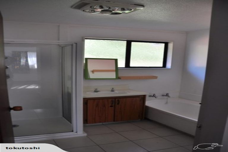 Photo of property in 2/67 Cortina Avenue, Johnsonville, Wellington, 6037