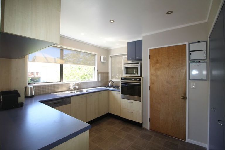 Photo of property in 31 Coates Street, Tawa, Wellington, 5028
