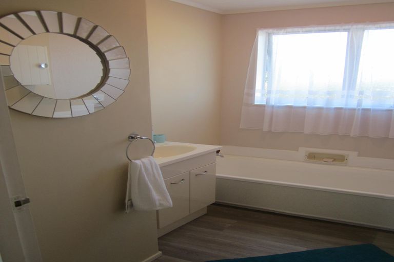 Photo of property in 49 Burns Street, Leamington, Cambridge, 3432