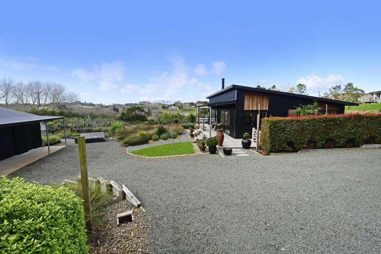 Photo of property in 5 Lupis Way, Kaiwaka, 0573