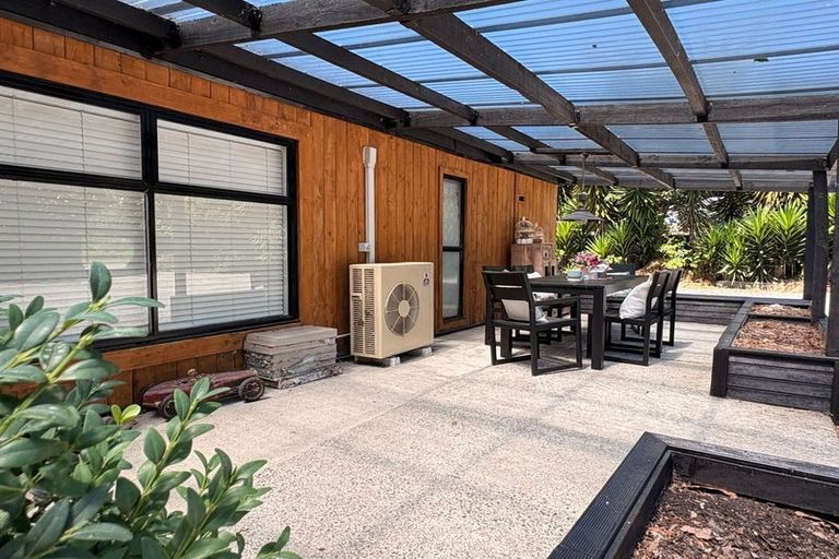 Photo of property in 140 Mako Mako Road, Levin, 5510