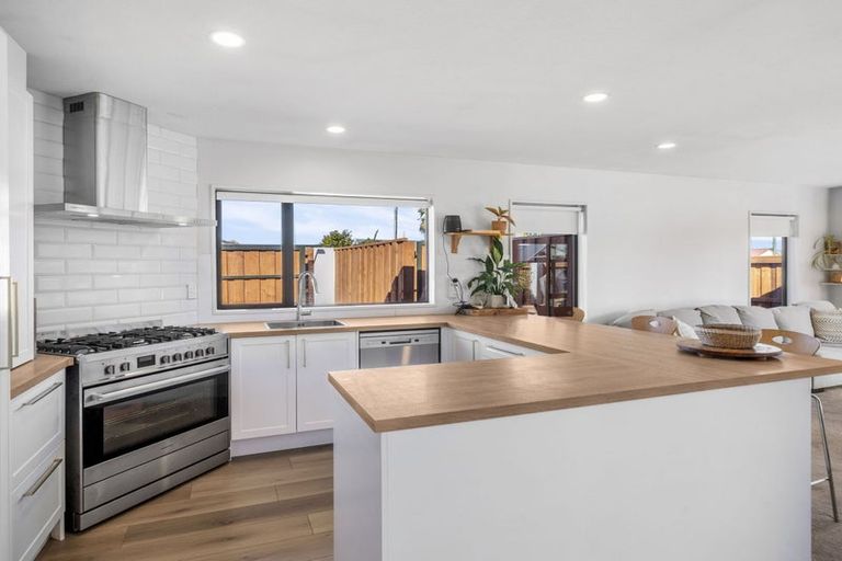 Photo of property in 1/126 Halswell Junction Road, Halswell, Christchurch, 8025