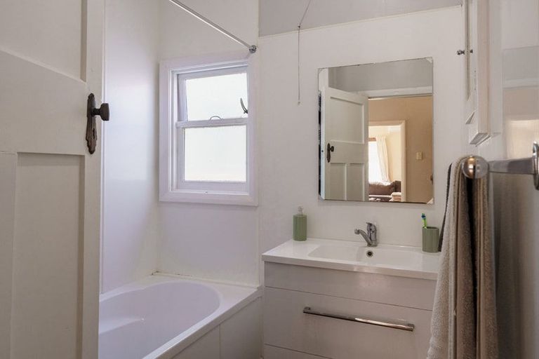 Photo of property in 7 Ferguson Avenue, Westshore, Napier, 4110