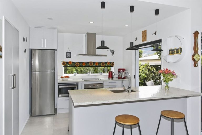 Photo of property in 76a Wellington Street, Pukekohe, 2120