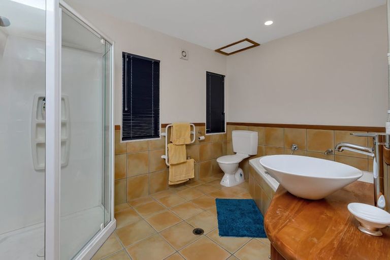 Photo of property in 122b Bream Bay Drive, Ruakaka, 0116