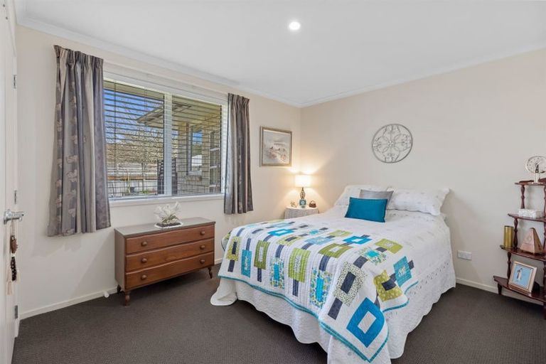 Photo of property in 91 Lakes Boulevard, Pyes Pa, Tauranga, 3112