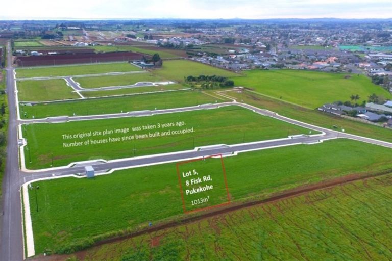 Photo of property in 8 Fisk Road, Pukekohe, 2120