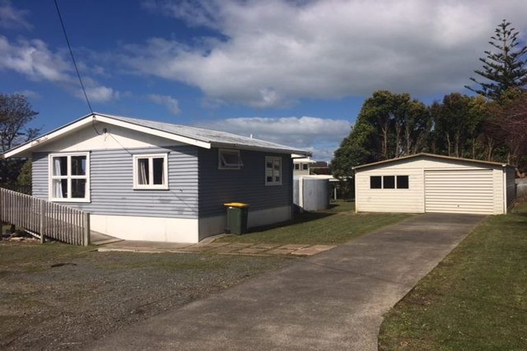 Photo of property in 38 Shakespear Road, Army Bay, Whangaparaoa, 0930