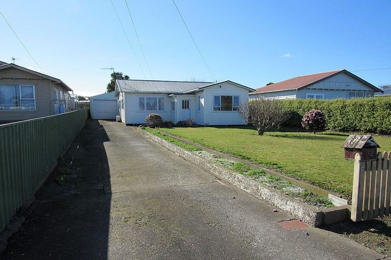 Photo of property in 12 Burns Street, Hawera, 4610