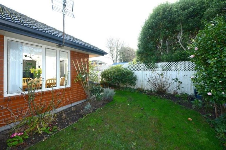 Photo of property in 2/74 Russley Road, Russley, Christchurch, 8042