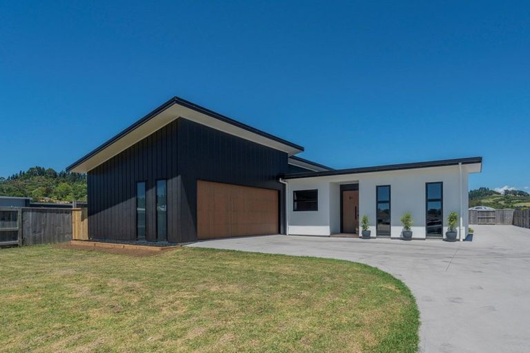 Photo of property in 51 Longreach Drive, Cooks Beach, Whitianga, 3591