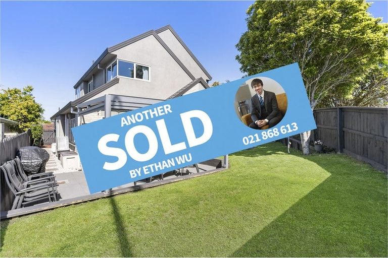 Photo of property in 1/13 Perendale Close, Somerville, Auckland, 2014