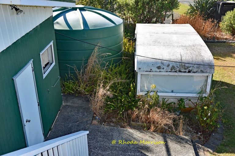 Photo of property in 1 Sandy Beach Road, Tinopai, 0593