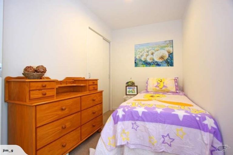 Photo of property in 1f/136 Stancombe Road, Flat Bush, Auckland, 2016