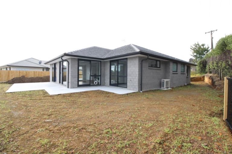 Photo of property in 15 Lomay Place, Te Puke, 3119