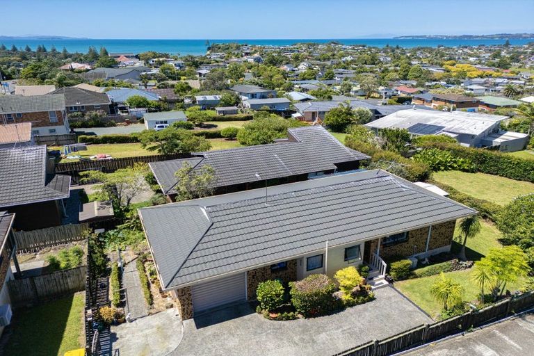 Photo of property in 1/213 Hibiscus Coast Highway, Red Beach, 0932