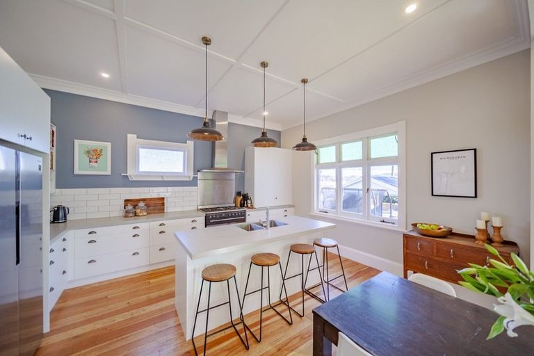 Photo of property in 41 Racecourse Road, Waipukurau, 4200