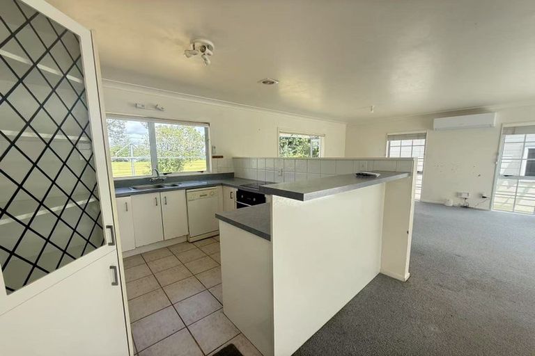 Photo of property in 12 Centreway Road, Orewa, 0931