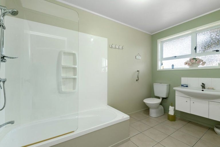 Photo of property in 8 Carlton Street, Glenholme, Rotorua, 3010