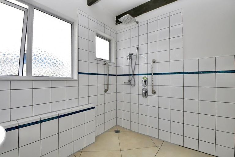 Photo of property in 8 Reading Street, Greytown, 5712