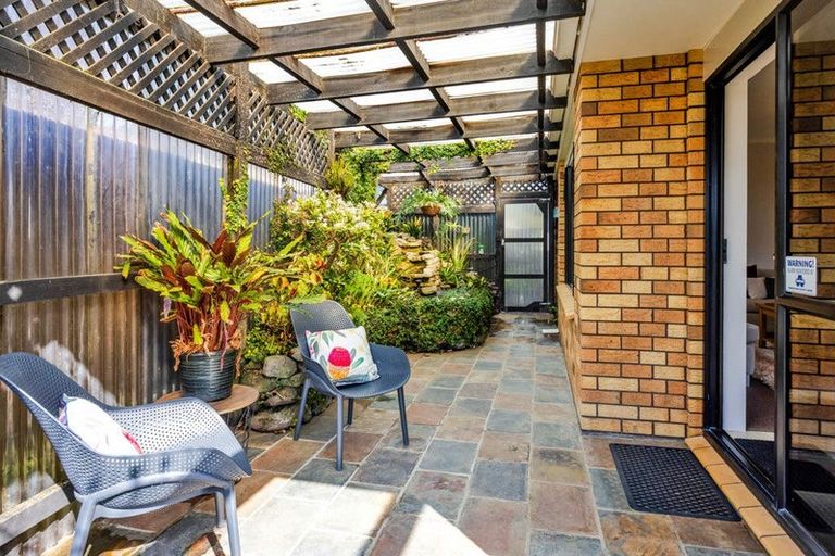 Photo of property in 1 Ludlow Place, Bell Block, New Plymouth, 4312