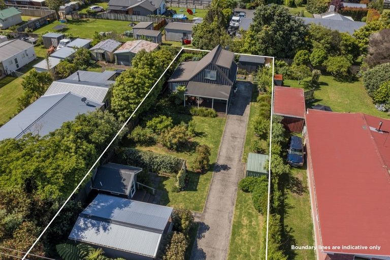 Photo of property in 17 White Street, Whitianga, 3510
