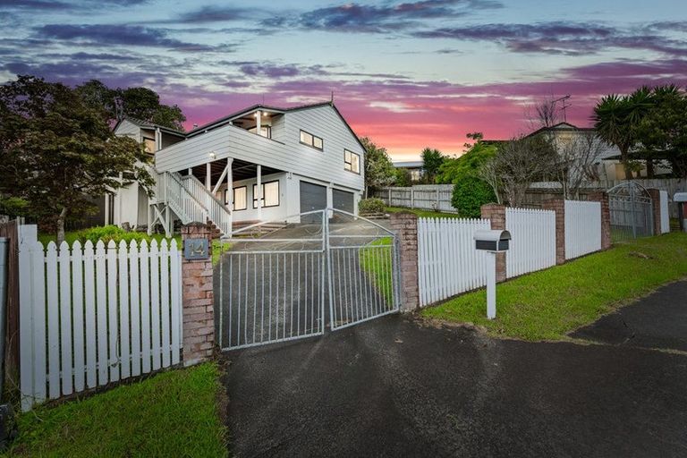 Photo of property in 14 Clearview Heights, Ranui, Auckland, 0612