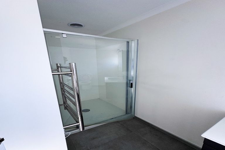 Photo of property in 15 Sealord Place, Manurewa, Auckland, 2102