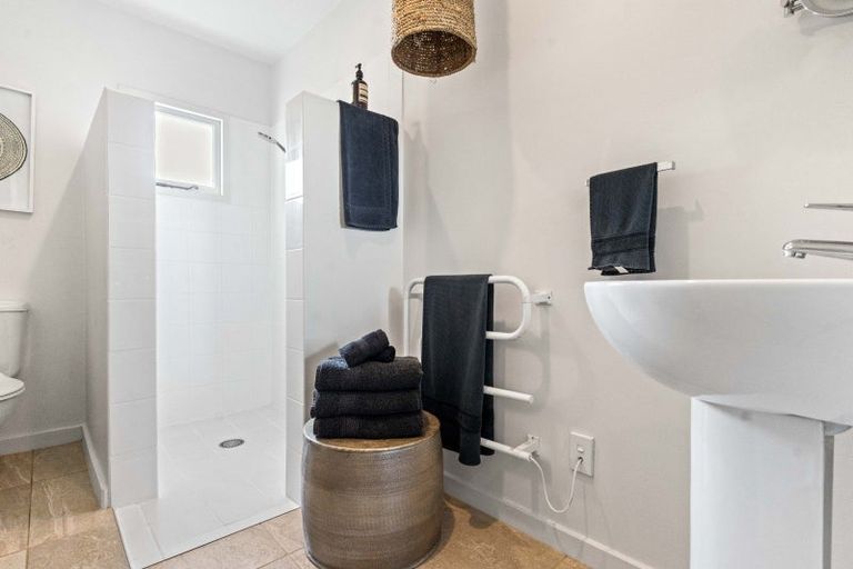 Photo of property in 103 Southdown Drive, Martinborough, 5781