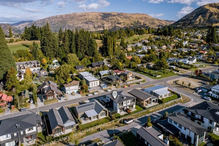 Photo of property in 53 Tenby Street, Wanaka, 9305