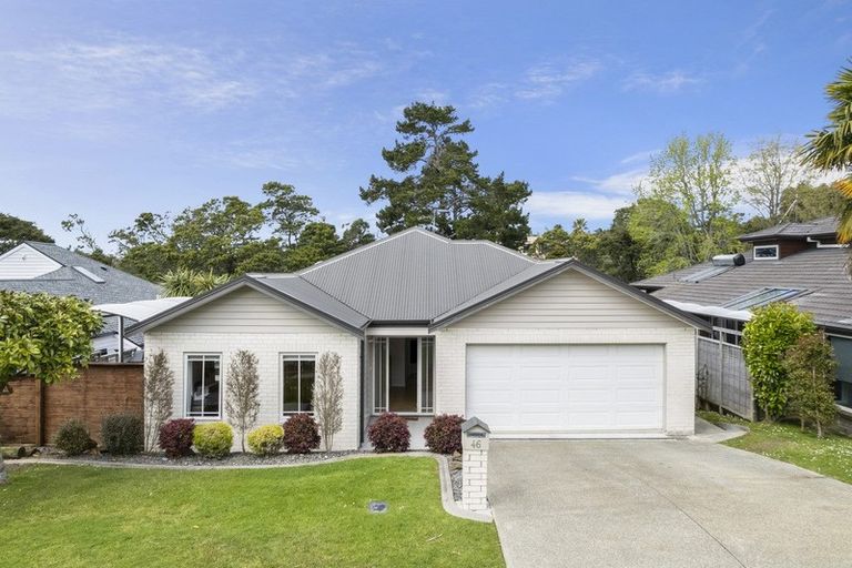 Photo of property in 46 Lagoon Way, West Harbour, Auckland, 0618