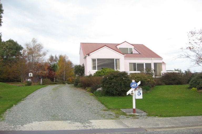 Photo of property in 5 Back Street, Tapanui, 9522