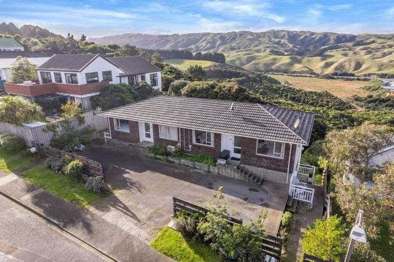 Photo of property in 24d The Track, Plimmerton, Porirua, 5026
