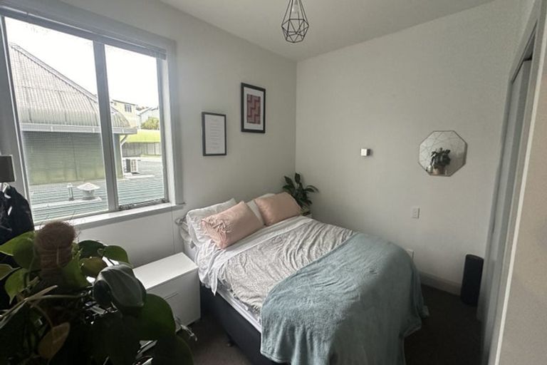 Photo of property in 98 Riddiford Street, Newtown, Wellington, 6021