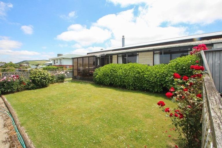 Photo of property in 28 Charles Street, Weston, Oamaru, 9401