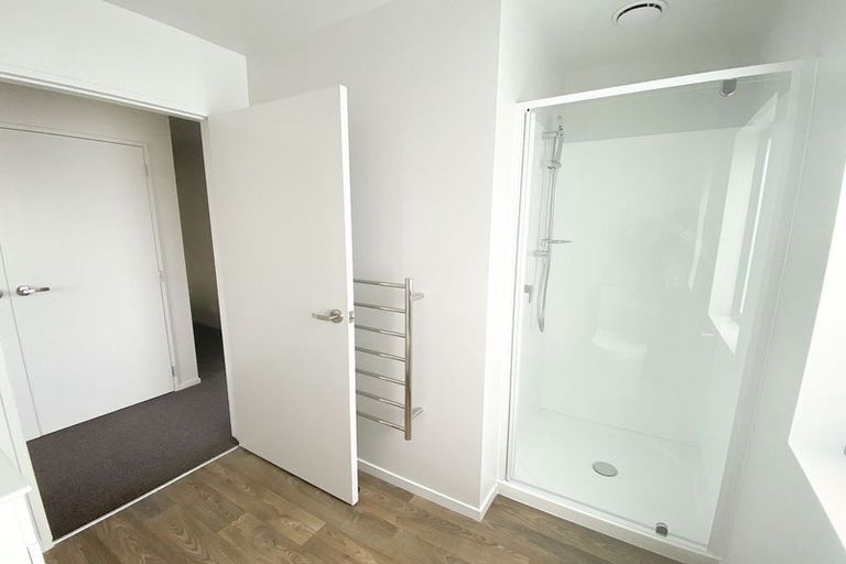 Photo of property in 30 Matawhanga Drive, Wattle Downs, Auckland, 2103