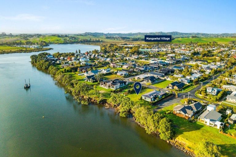 Photo of property in 3 William Gilbert Drive, Mangawhai, 0505