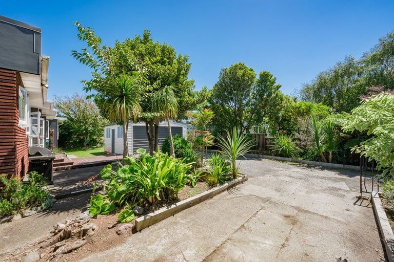Photo of property in 3 Moa Road, Raumati Beach, Paraparaumu, 5032