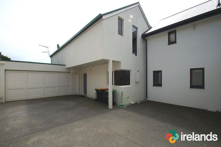 Photo of property in 2/89 Waimairi Road, Upper Riccarton, Christchurch, 8041