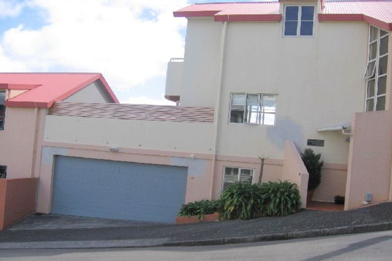 Photo of property in 36 Scarborough Terrace, Mount Victoria, Wellington, 6011