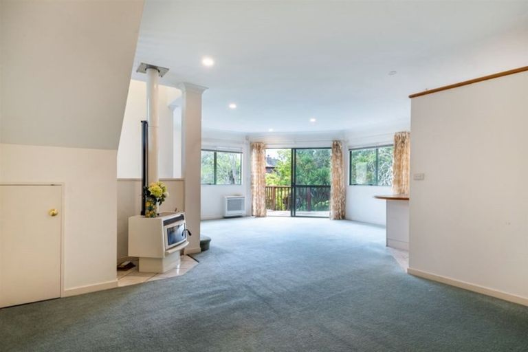 Photo of property in 55b Nui Mana Place, Te Atatu South, Auckland, 0610