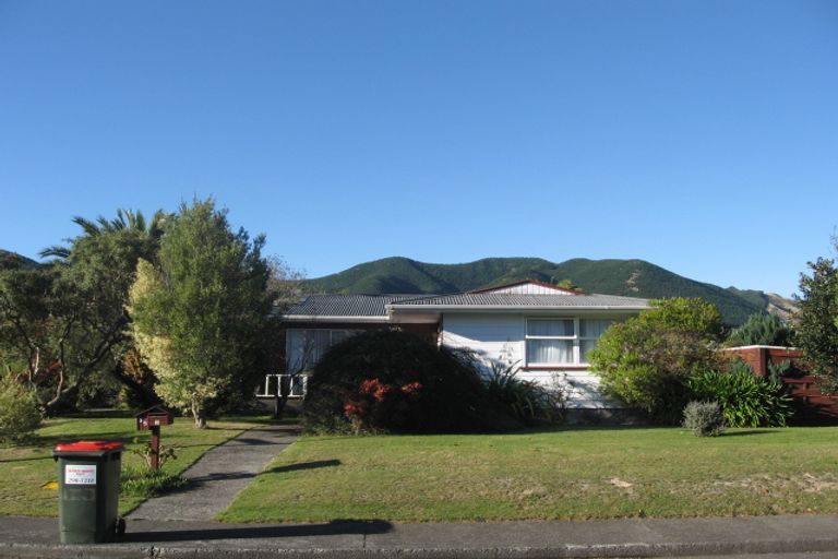 Photo of property in 35 Riwai Street, Paraparaumu, 5032