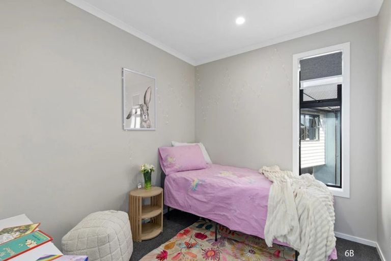 Photo of property in 6b Te Whiti Grove, Waterloo, Lower Hutt, 5011