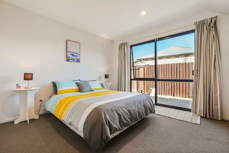 Photo of property in 3/75 Thackeray Place, Waltham, Christchurch, 8023